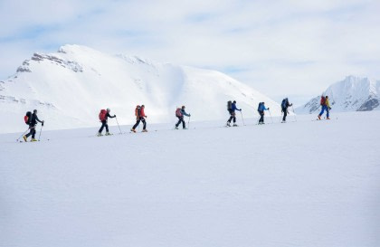 North Spitsbergen - Arctic Spring ,  Hike & Sail